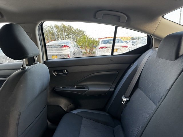 Used 2023 Nissan Versa SV image 21