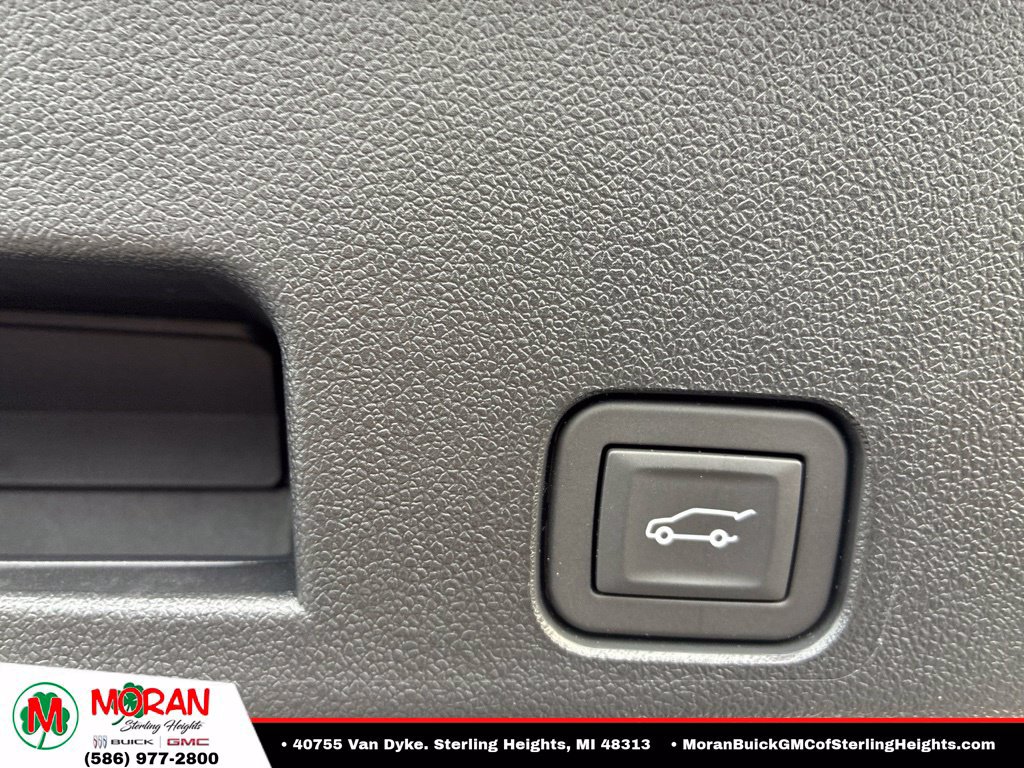 Used 2026 Buick Enclave Sport Touring FWD image 9