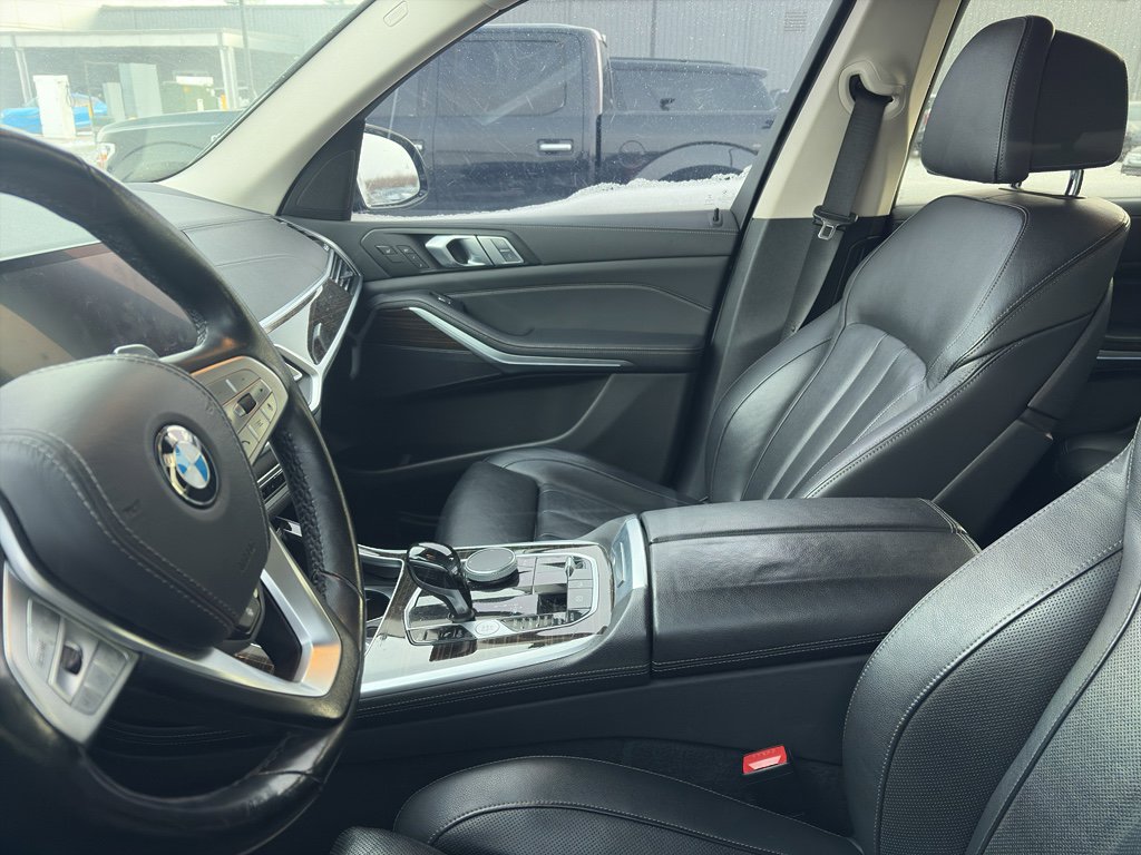 Used 2020 BMW X7 xDrive40i w/ Luxury Seating Package image 5