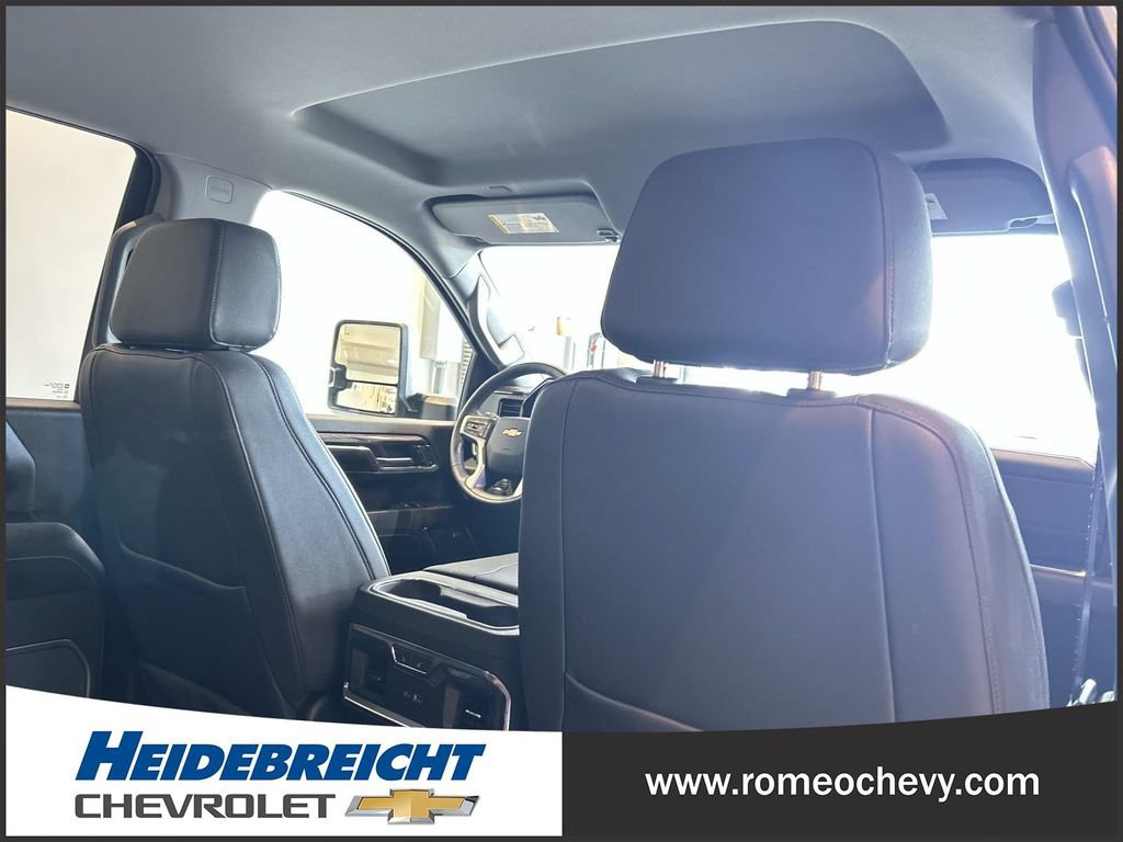 Used 2024 Chevrolet Silverado 2500 LTZ w/ LTZ Plus Package AWD/4WD image 33