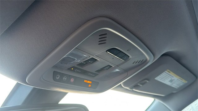 Used 2018 Chevrolet Malibu LT image 23