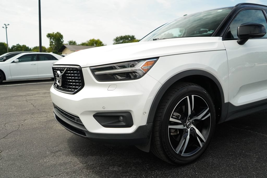 Used 2022 Volvo XC40 T5 R-Design AWD/4WD image 18