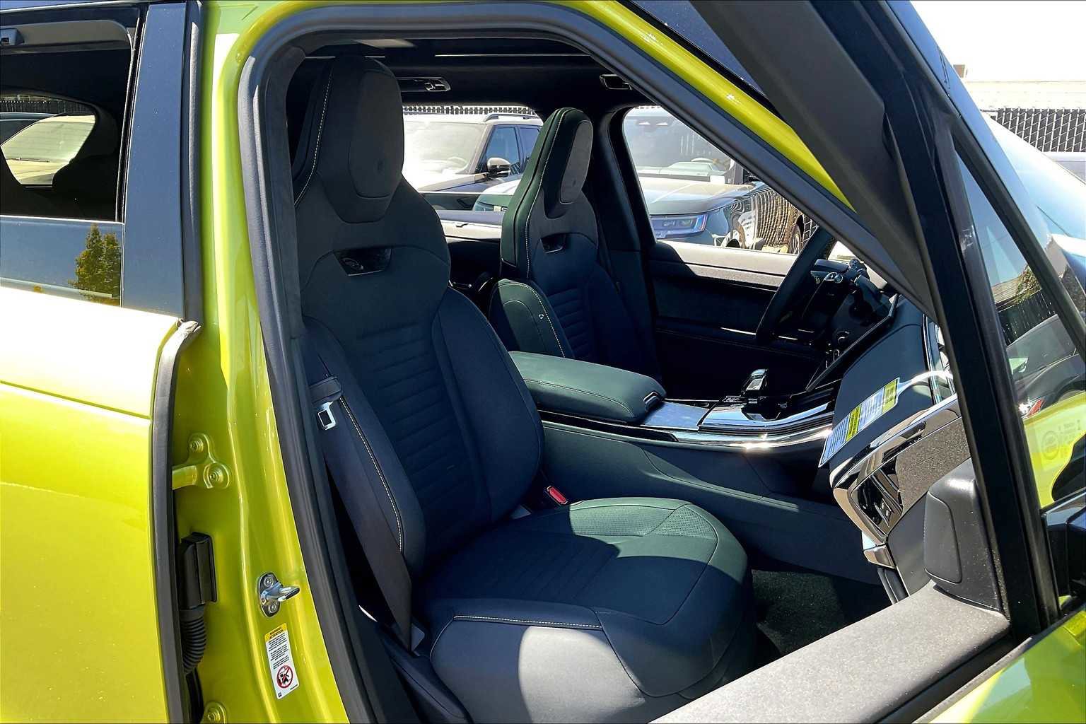 New 2025 Land Rover Range Rover Sport SV Edition Two image 31