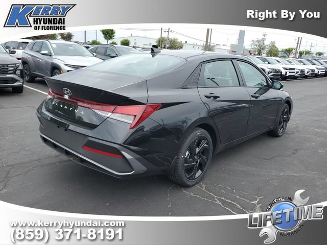 New 2026 Hyundai Elantra Sport FWD image 4