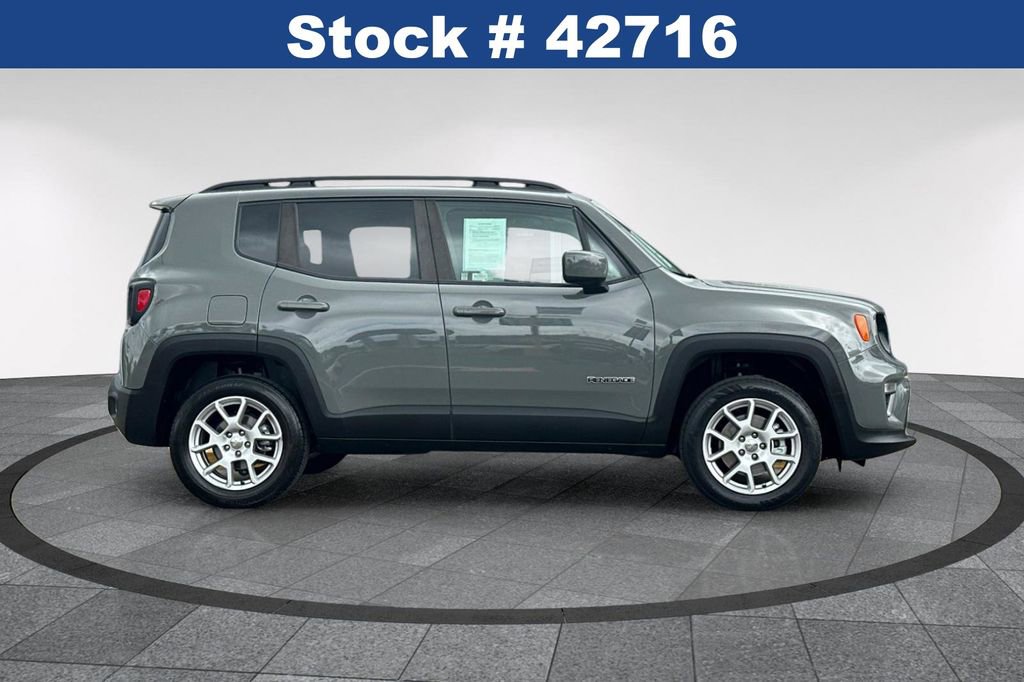 Used 2021 Jeep Renegade Latitude image 4