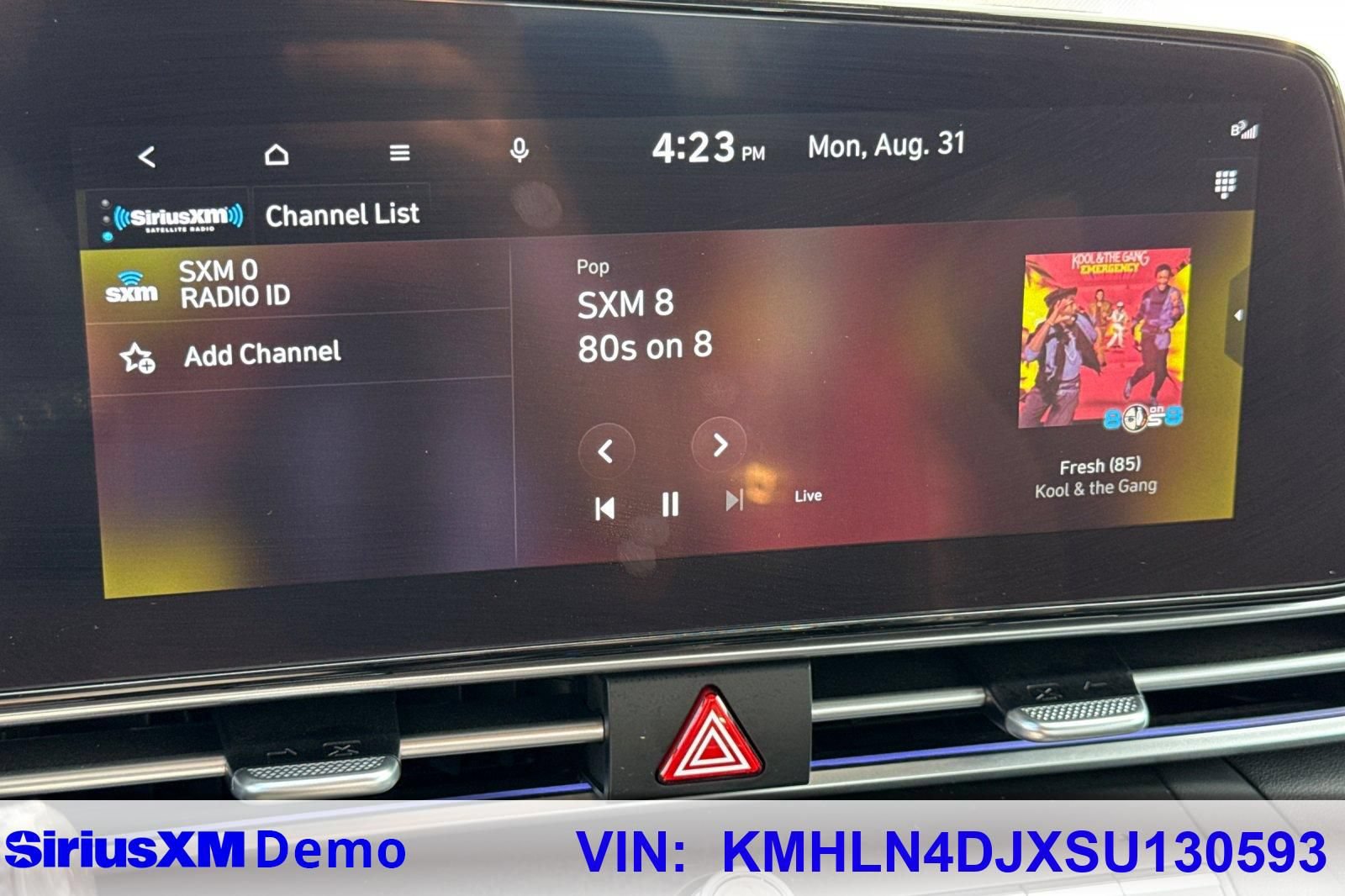 Used 2025 Hyundai Elantra Limited FWD image 33