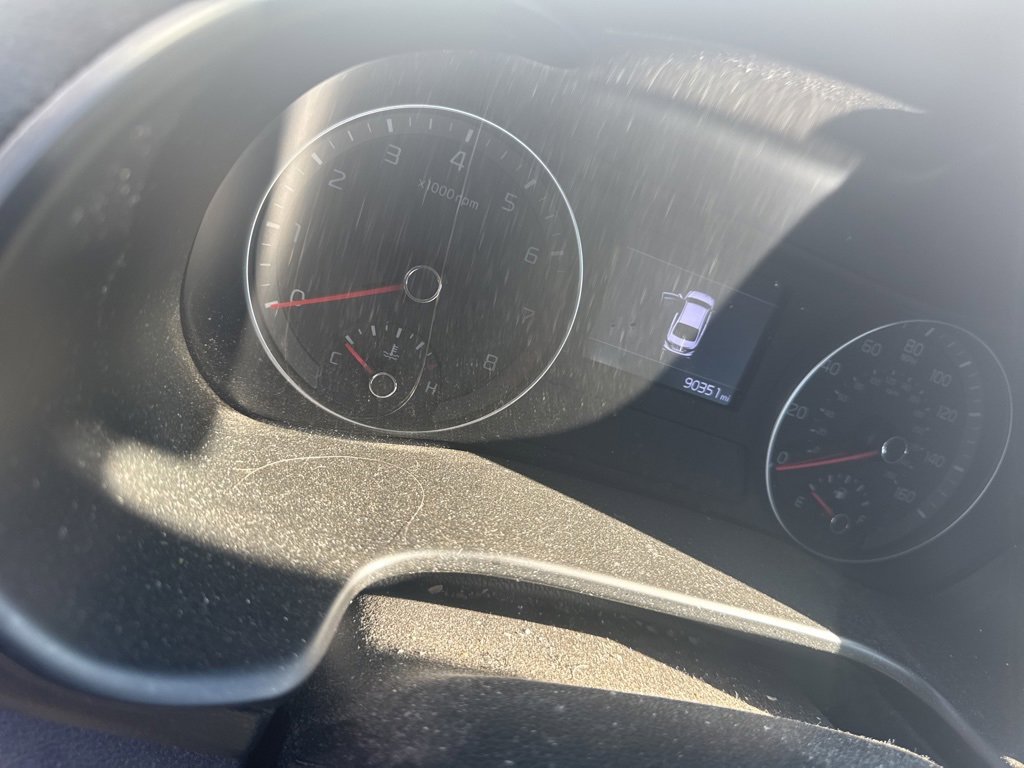 Used 2020 Kia Forte LXS image 2