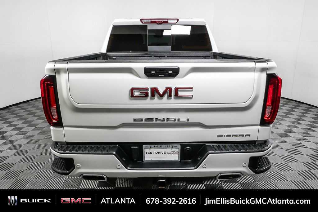Used 2025 GMC Sierra 1500 Denali w/ Technology Package AWD/4WD image 29