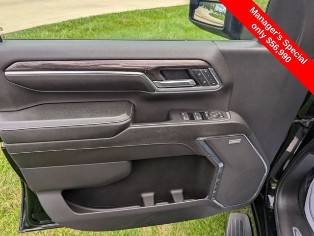 Used 2024 Chevrolet Silverado 2500 LTZ w/ LTZ Convenience Package AWD/4WD image 16