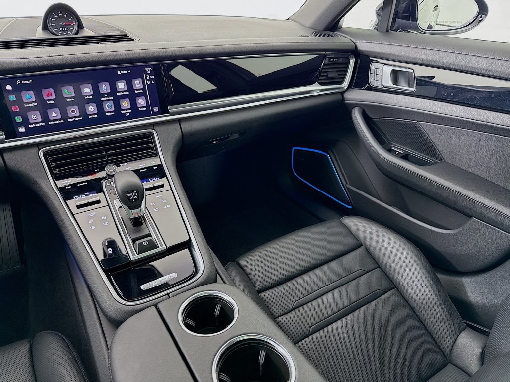 Certified 2023 Porsche Panamera Platinum Edition RWD image 28