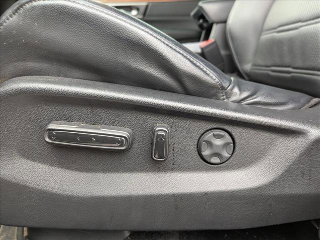 Used 2022 Honda CR-V Touring image 11