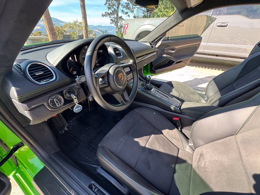 Used 2023 Porsche 718 Cayman GT4 RWD image 18