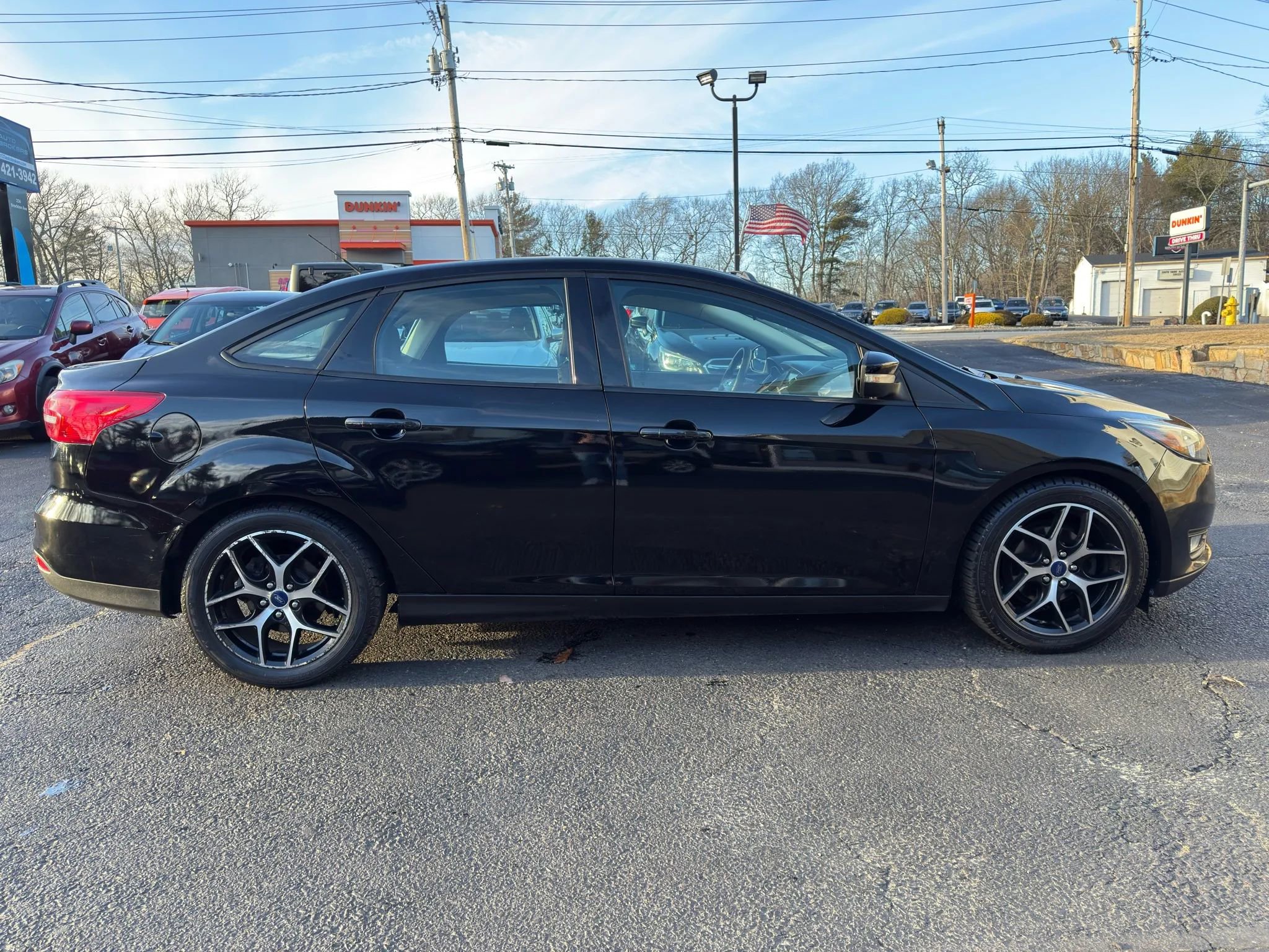 Used 2017 Ford Focus SEL image 8