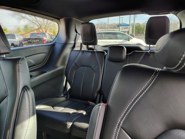 New 2026 Chrysler Pacifica Select w/ S Appearance Package image 31