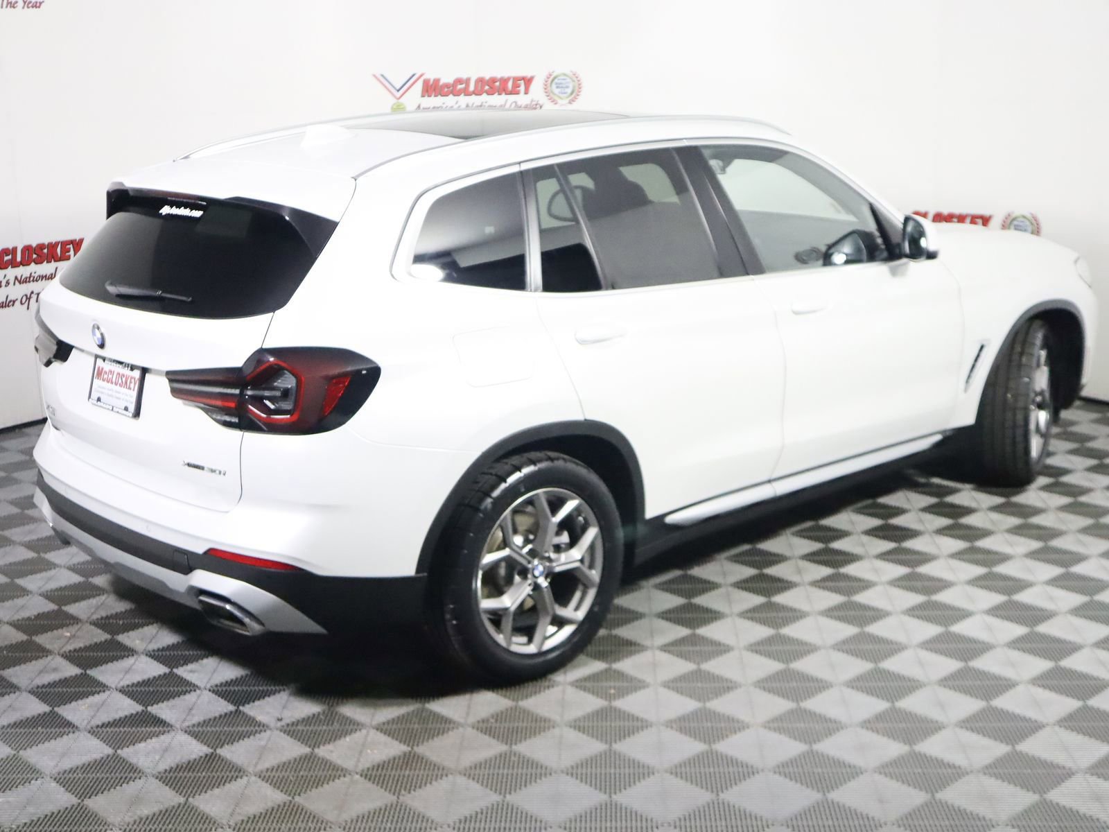Used 2023 BMW X3 xDrive30i image 4