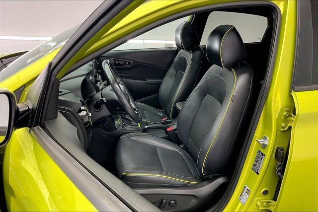 Used 2020 Hyundai Kona Limited w/ Cargo Package image 18