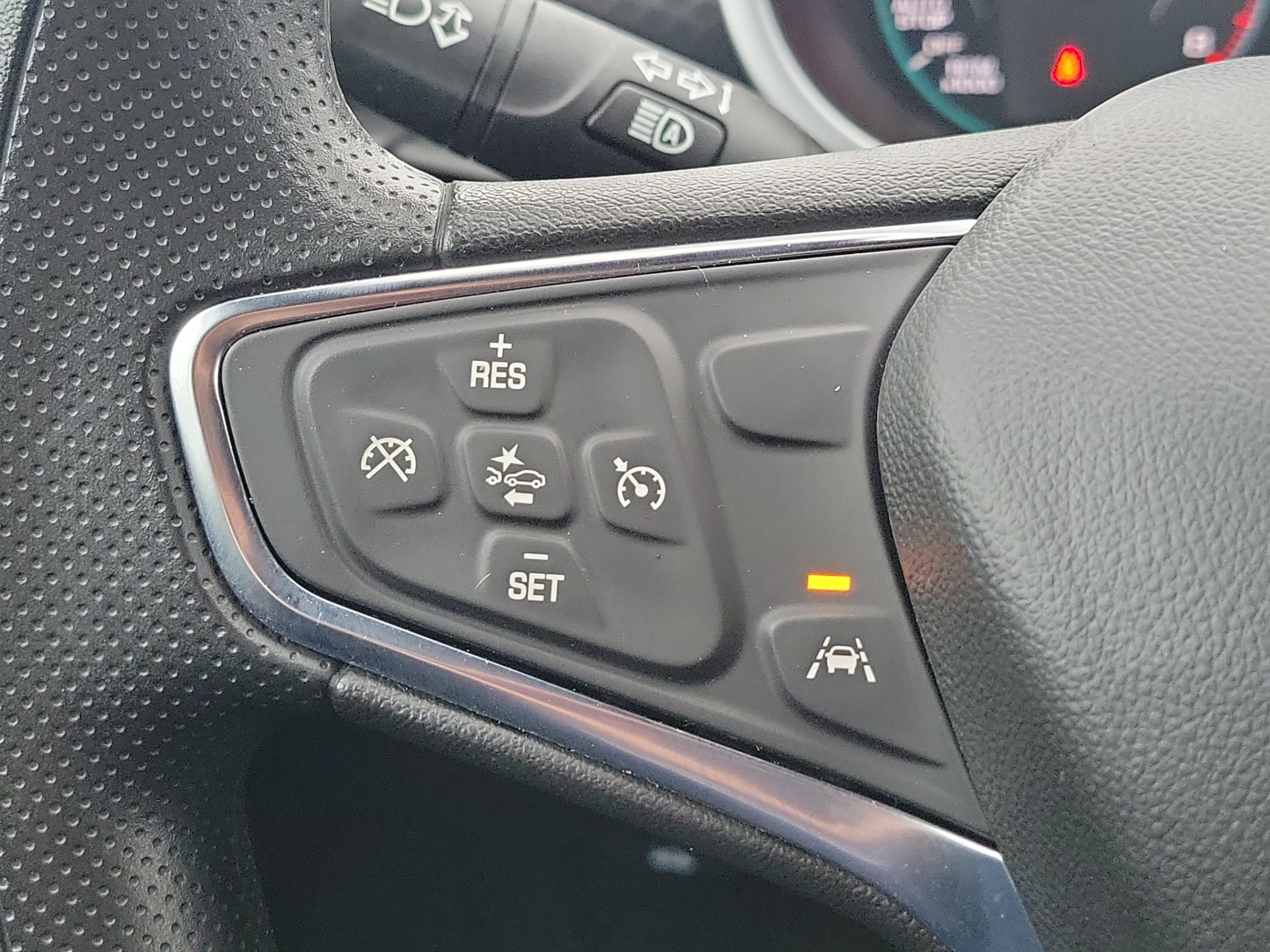 Used 2024 Chevrolet Malibu LT FWD image 23