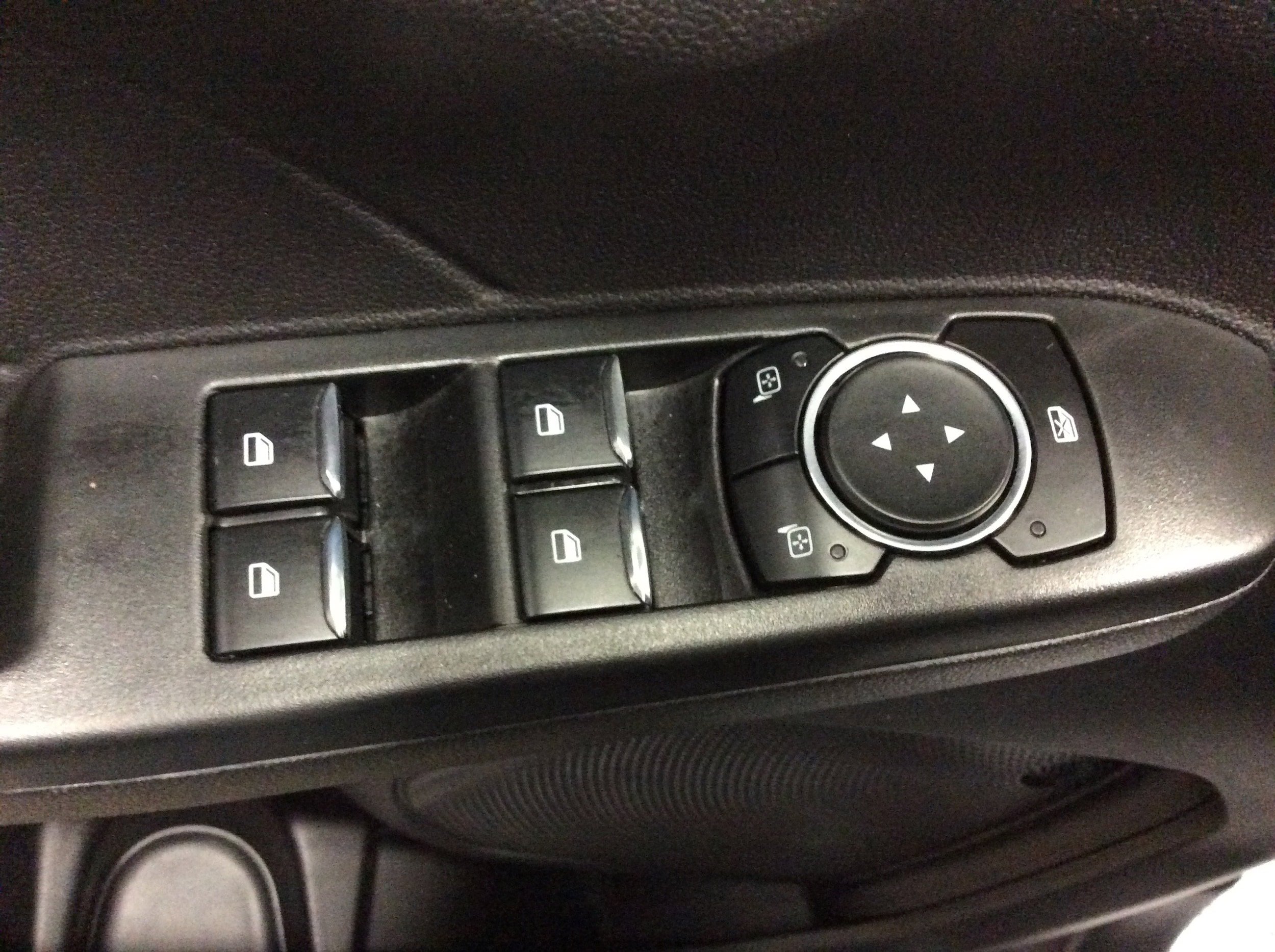 Used 2023 Ford Escape ST-Line w/ Tech Pack #1 AWD/4WD image 13