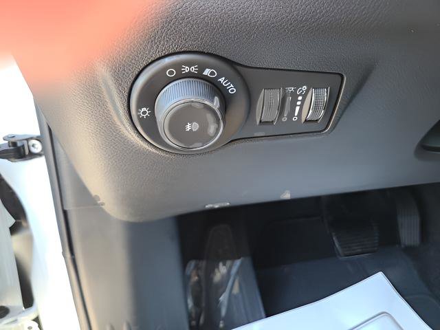 New 2026 Jeep Compass Latitude AWD/4WD image 8