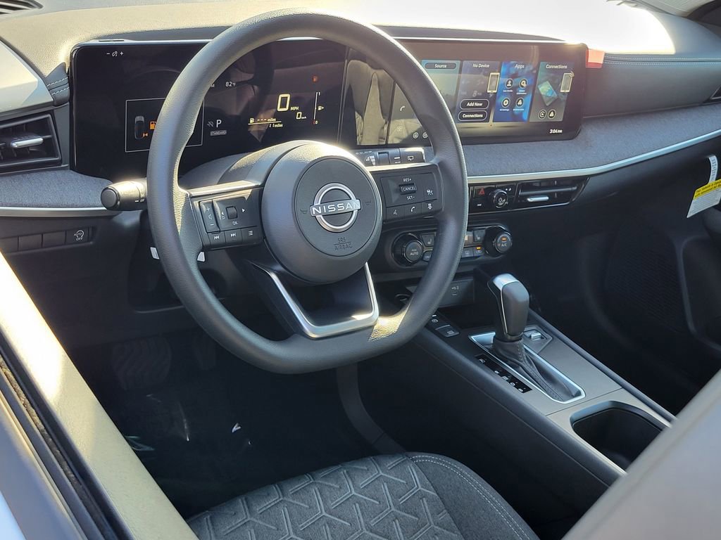 New 2026 Nissan Kicks SV w/ SV Premium Package image 4