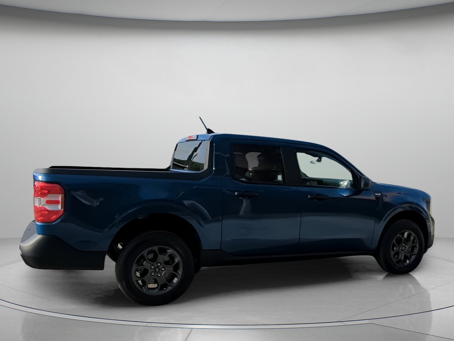 Certified 2024 Ford Maverick XLT FWD image 30