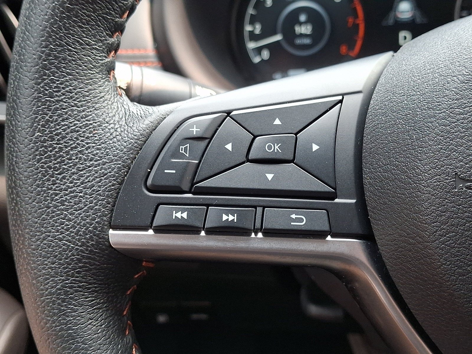 Certified 2023 Nissan Kicks SR w/ SR Premium Package FWD image 22