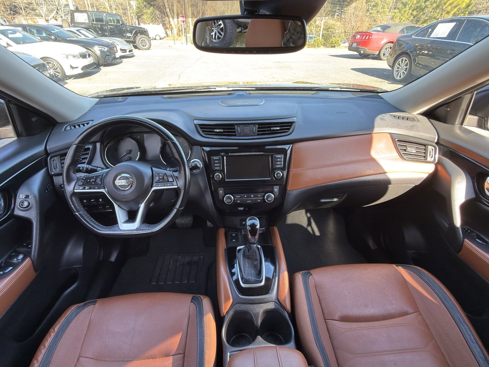 Used 2018 Nissan Rogue SL w/ Premium Package image 28