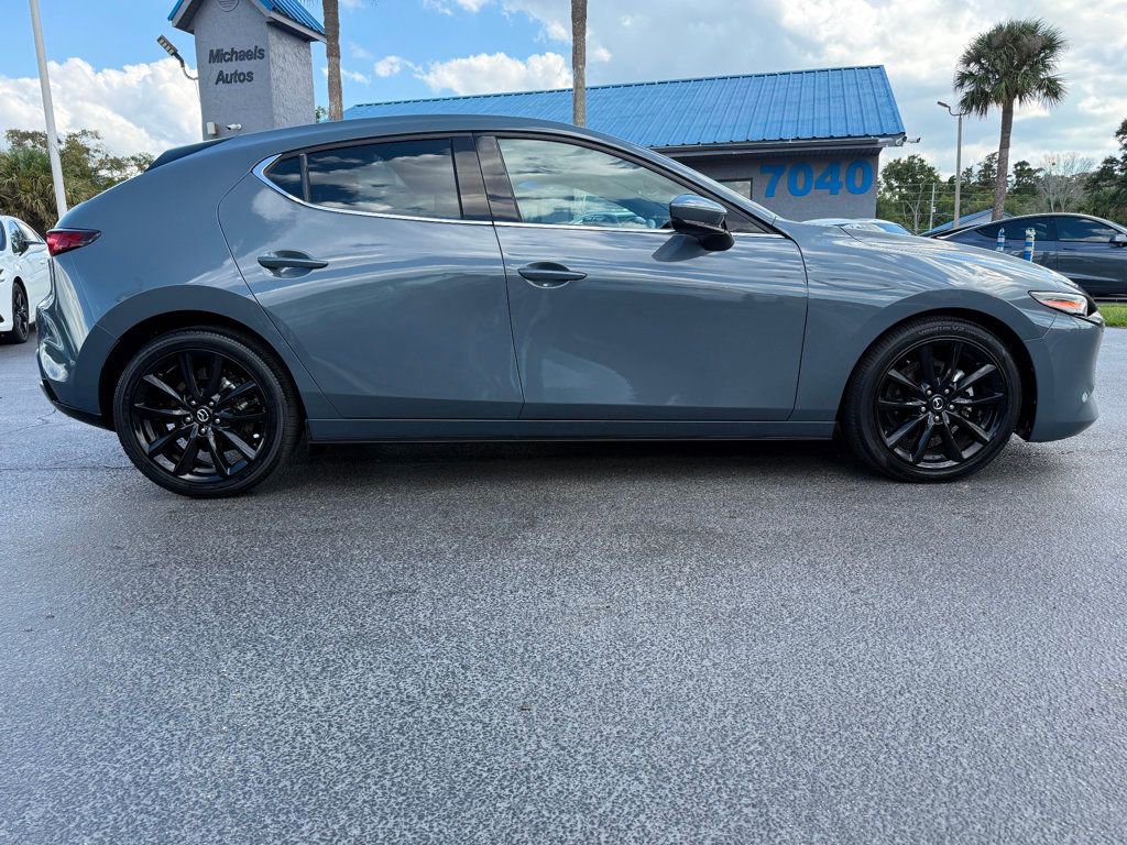 Used 2019 MAZDA MAZDA3 Hatchback w/ Premium Package image 4