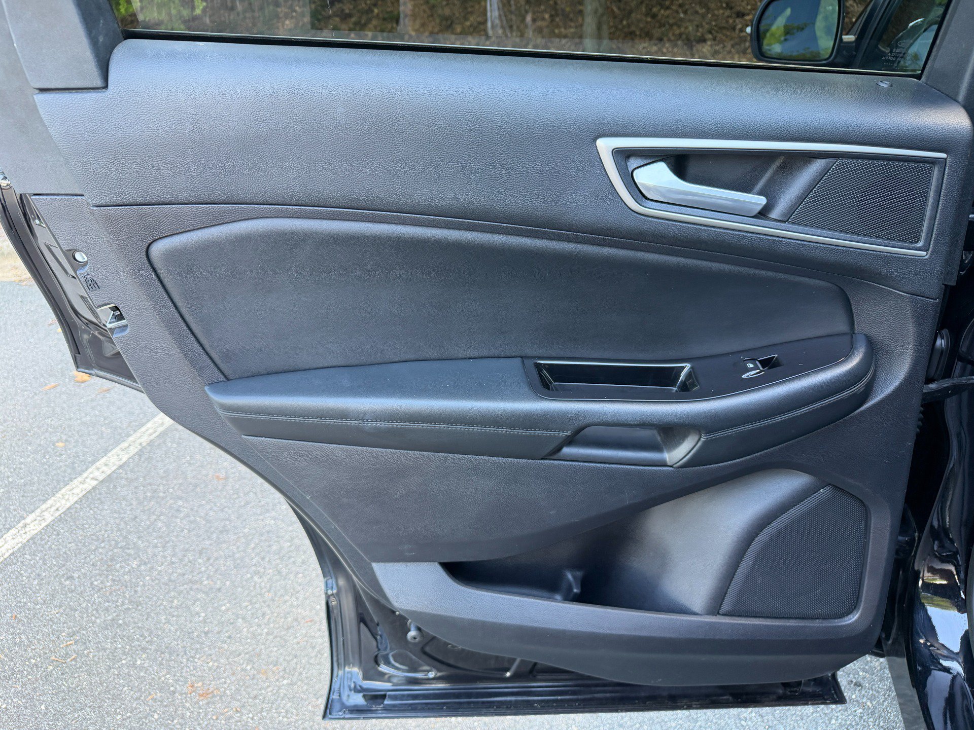 Used 2020 Ford Edge SEL w/ Convenience Package FWD image 48