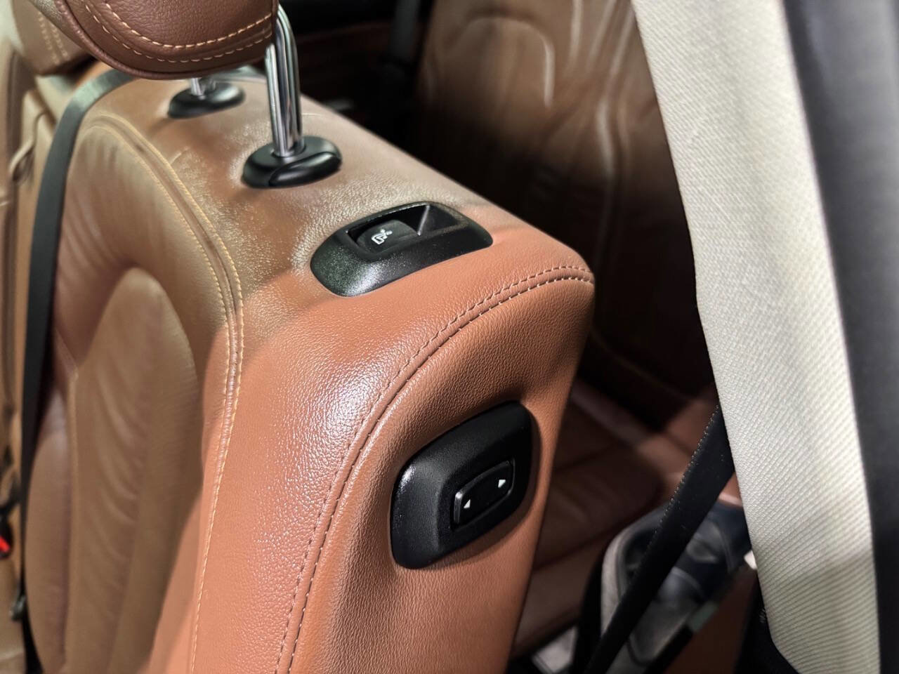 Used 2021 BMW X7 xDrive40i w/ Premium Package image 20