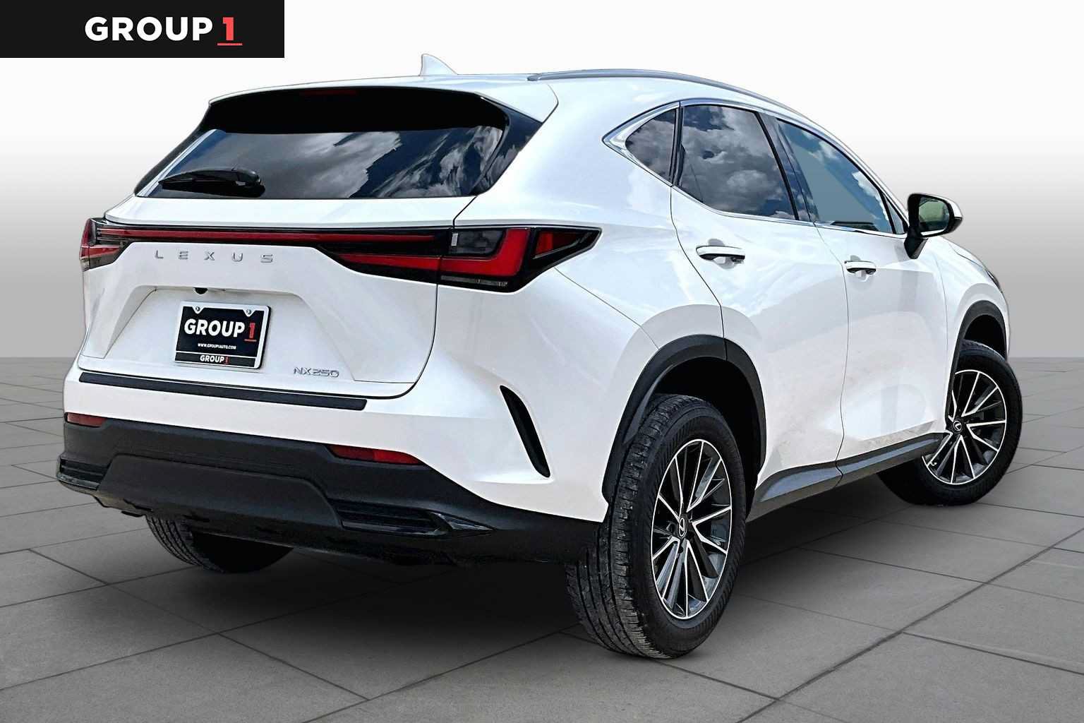 Used 2024 Lexus NX 250 FWD image 11