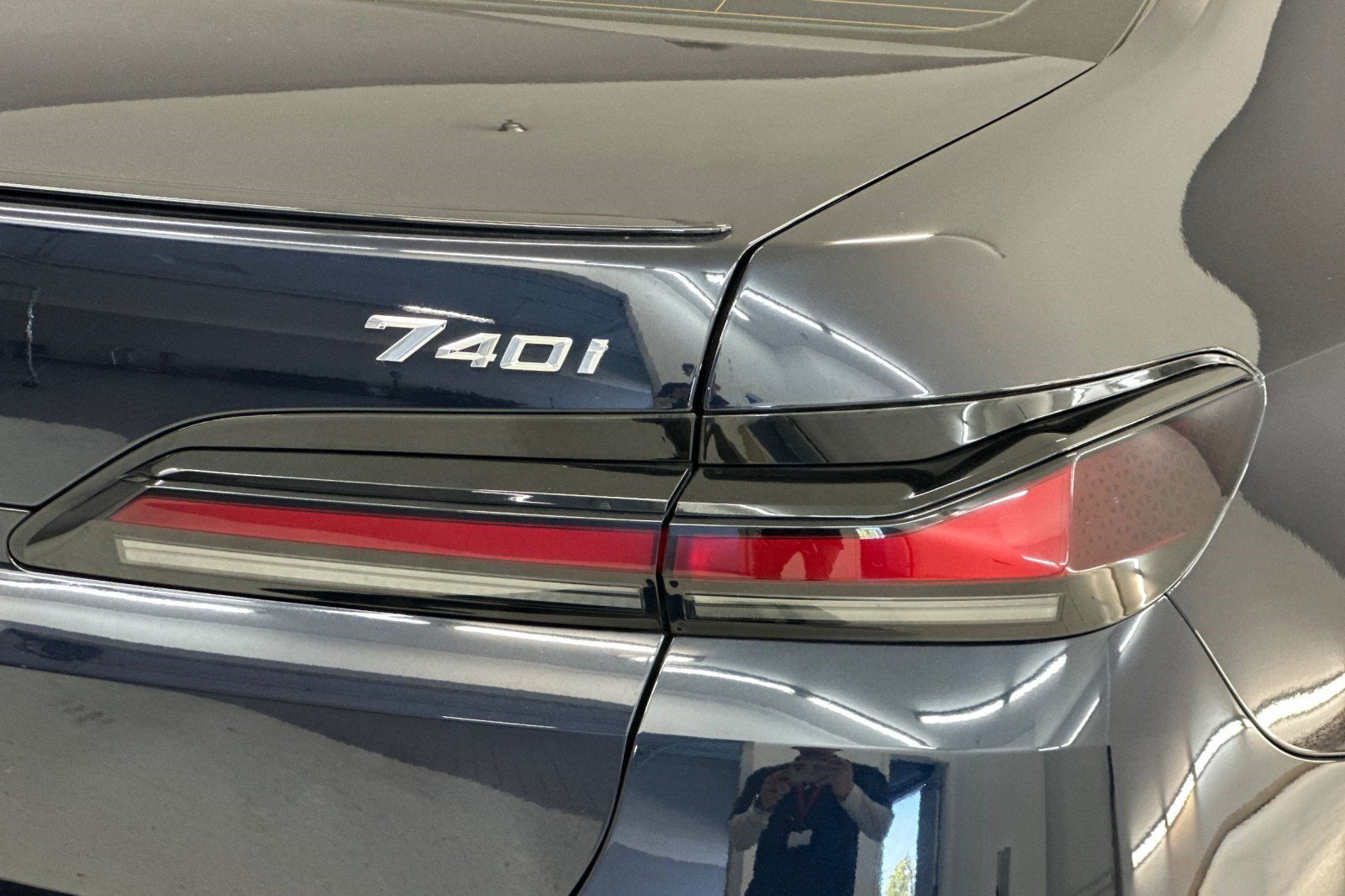 Certified 2023 BMW 740i RWD image 12