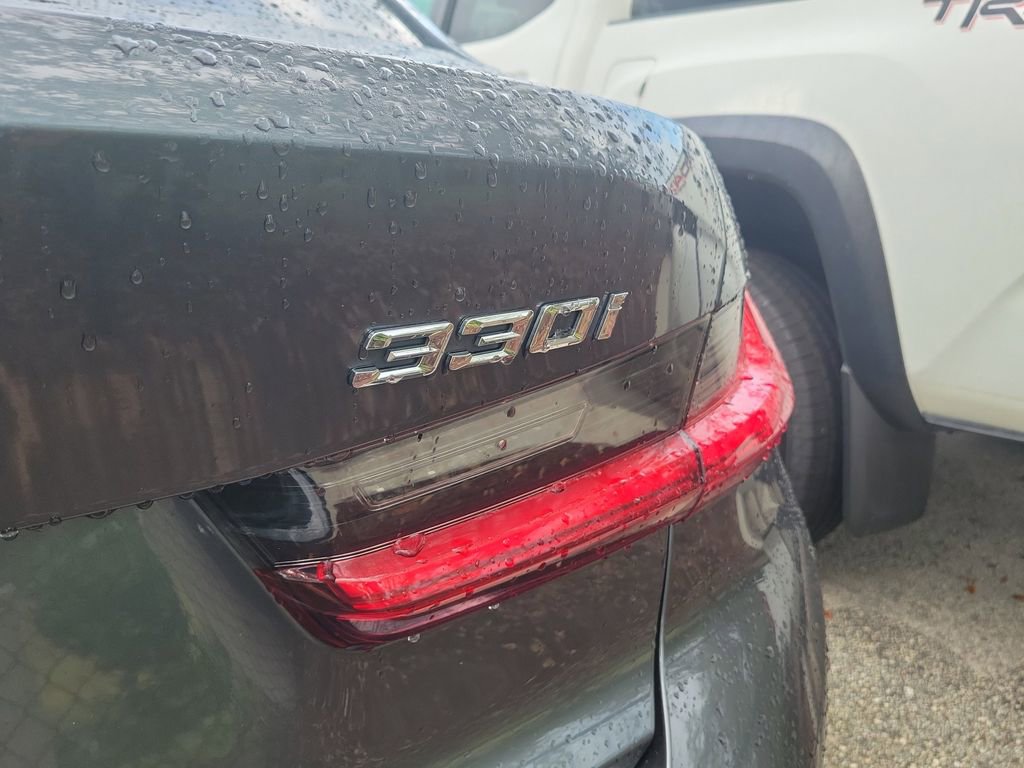 Used 2019 BMW 330i xDrive Sedan w/ Convenience Package AWD/4WD image 19
