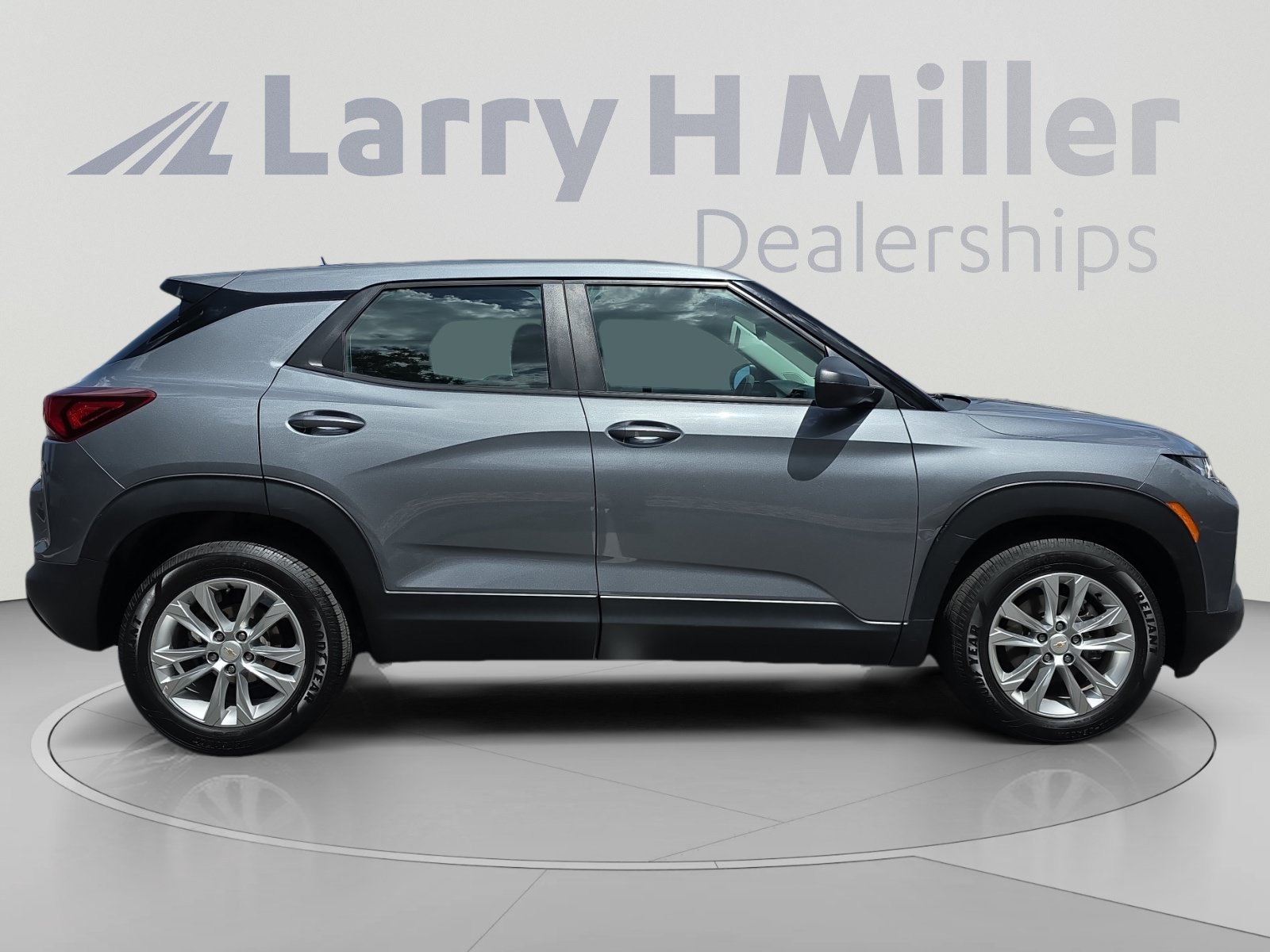 Used 2021 Chevrolet TrailBlazer LS FWD image 6