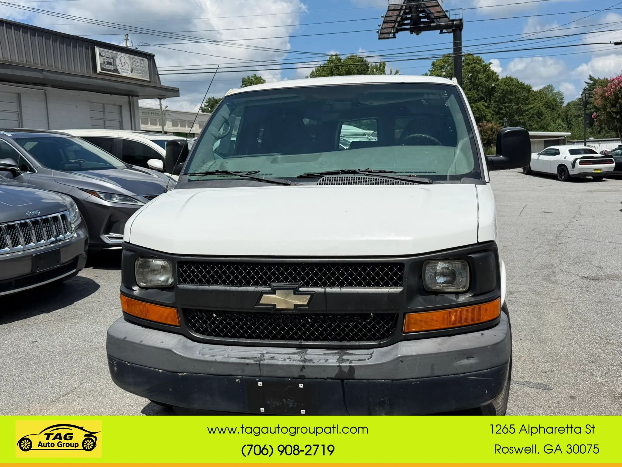 Used 2015 Chevrolet Express 3500 LS w/ Cold Climate Package RWD image 2