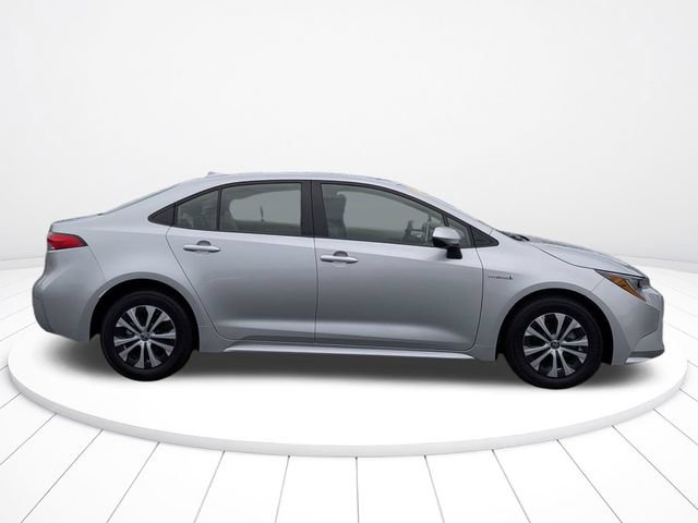 Used 2021 Toyota Corolla LE FWD image 2