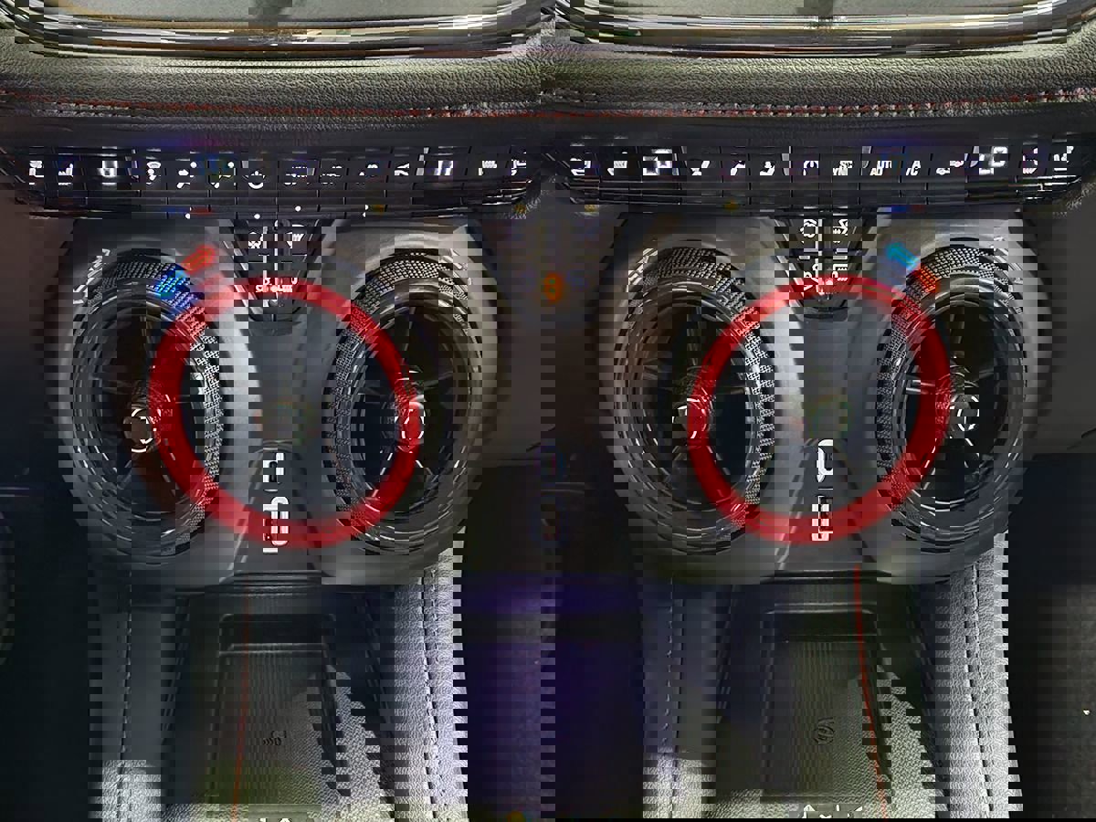 Used 2020 Chevrolet Blazer RS image 40