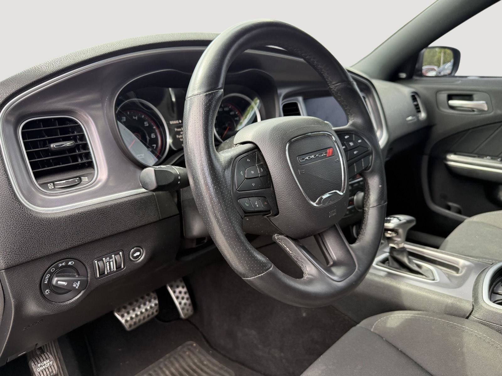Used 2019 Dodge Charger Scat Pack w/ Driver Confidence Group RWD image 11