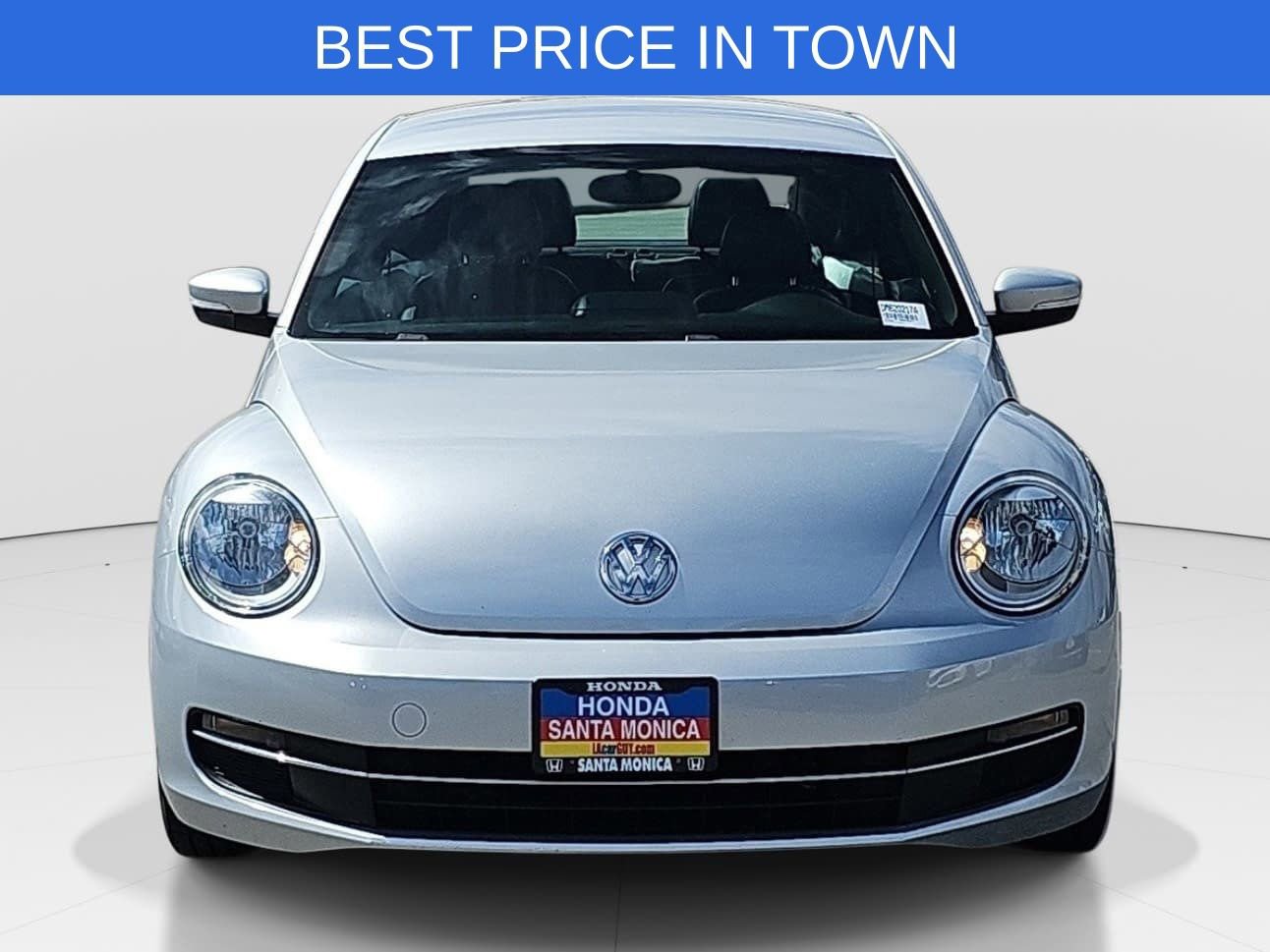 Used 2013 Volkswagen Beetle TDI FWD image 2