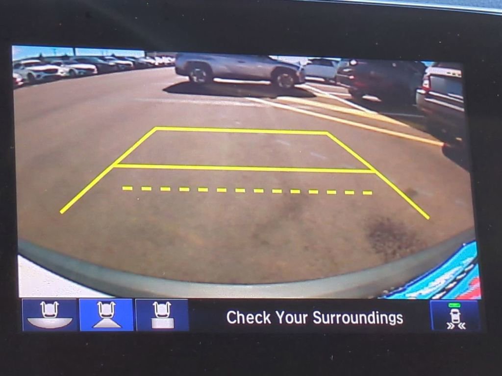 Used 2018 Honda CR-V Touring image 21