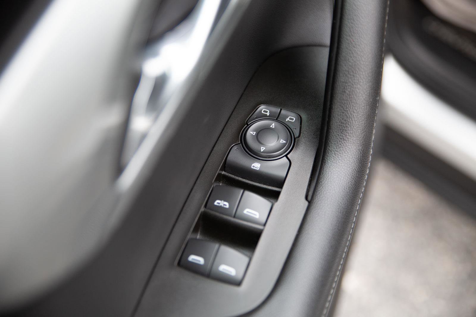 Used 2020 Chevrolet Blazer LT image 18