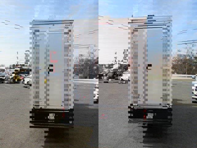 Used 2017 Chevrolet Express 3500 image 12