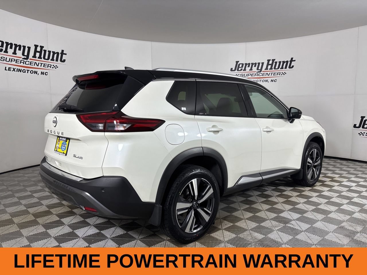 Used 2023 Nissan Rogue SL AWD/4WD image 5