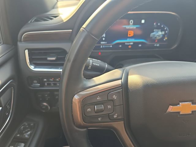 Used 2023 Chevrolet Suburban High Country w/ Premium Package 2 AWD/4WD image 21