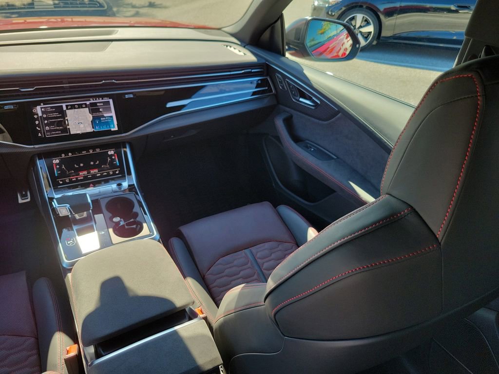 Used 2025 Audi RS Q8 performance image 23