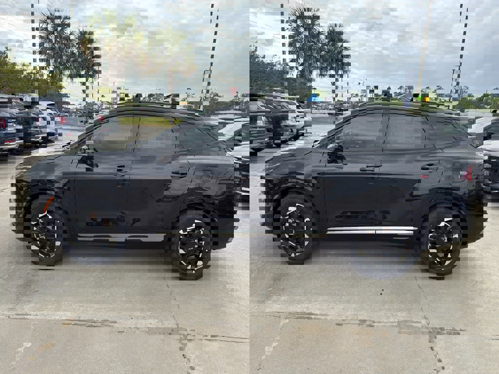 New 2026 Kia Sportage SX image 4