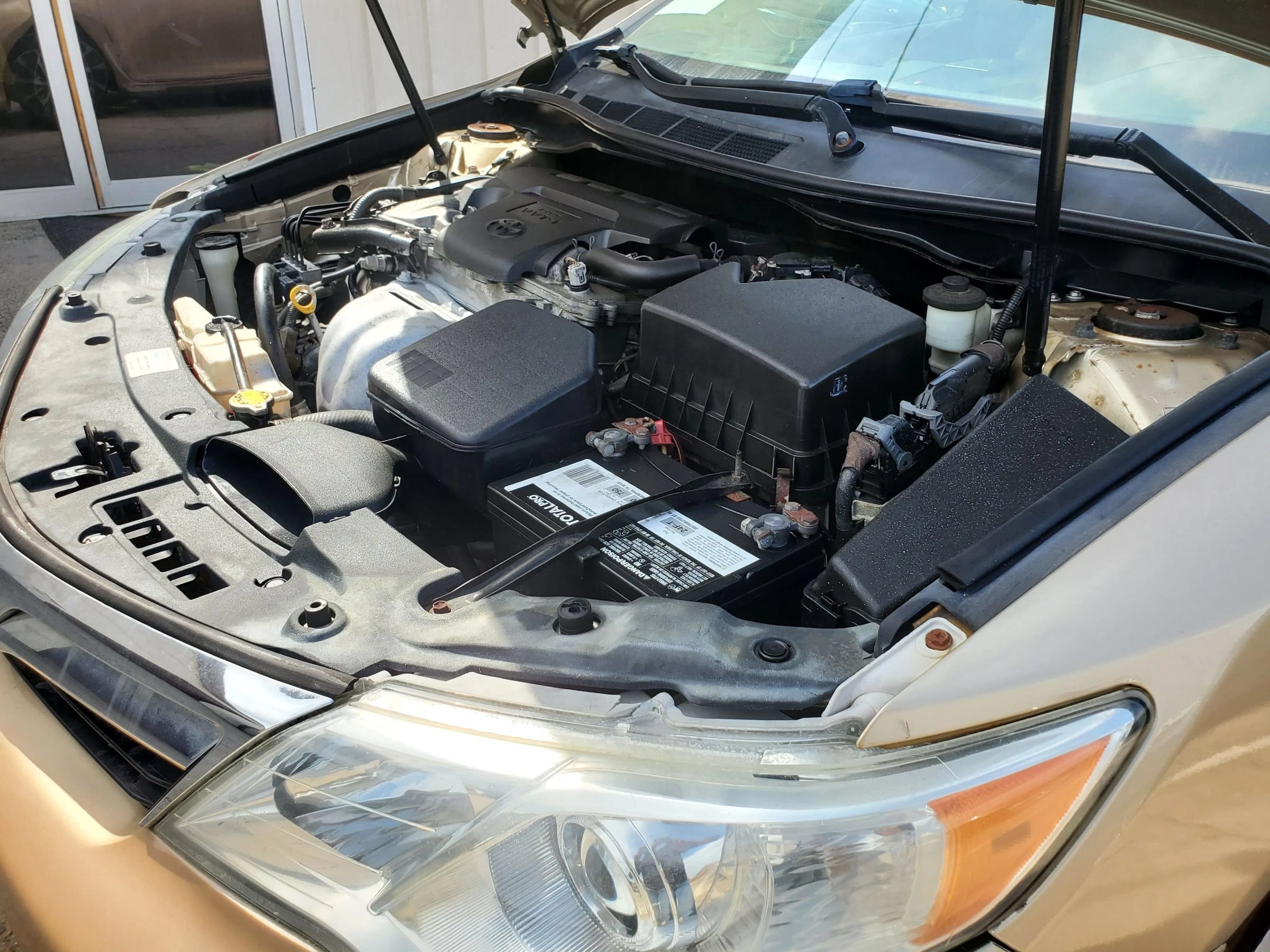 Used 2012 Toyota Camry LE FWD image 47