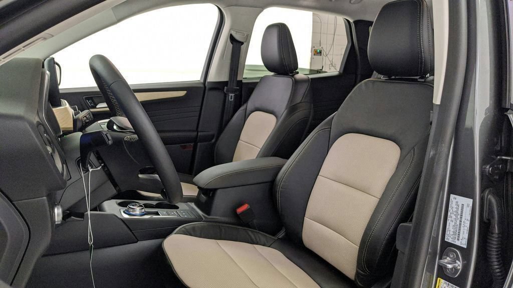 Used 2021 Ford Escape Titanium w/ Titanium Elite Package AWD/4WD image 73