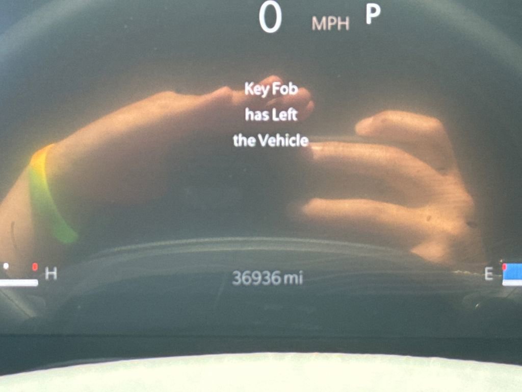 Used 2024 Jeep Grand Cherokee Limited image 27