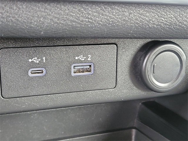 Used 2023 Nissan Rogue SV image 15